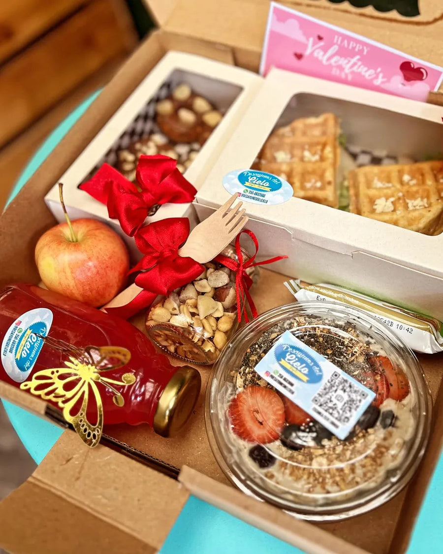 Desayuno saludable en caja, cenital
